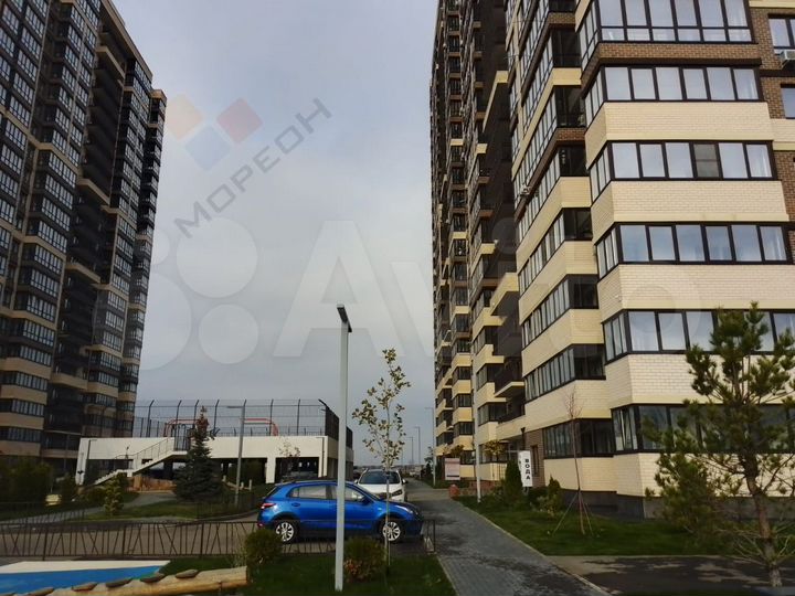 2-к. квартира, 65 м², 4/17 эт.