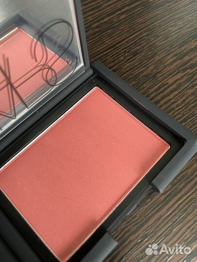 Румяна nars