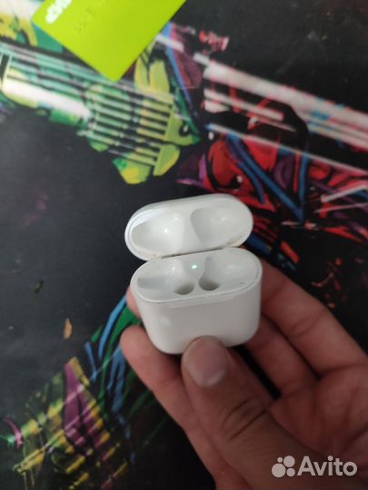 Наушники airpods 1 оригинал, кейс и правый наушник