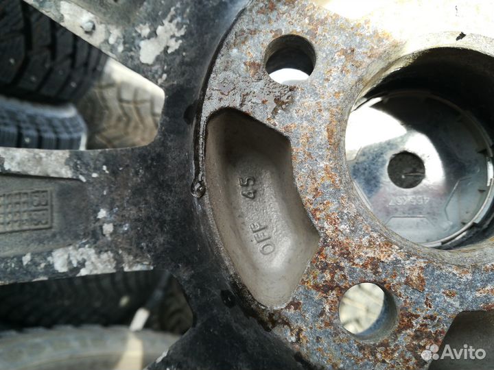 117. Резина Nokian 185/65R15 на дисках от шевроле