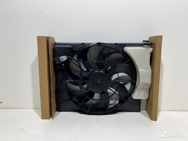 Диффузор радиатора передний Hyundai Solaris 2