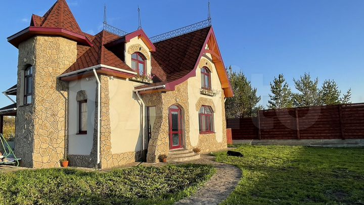 Коттедж 157,9 м² на участке 14 сот.