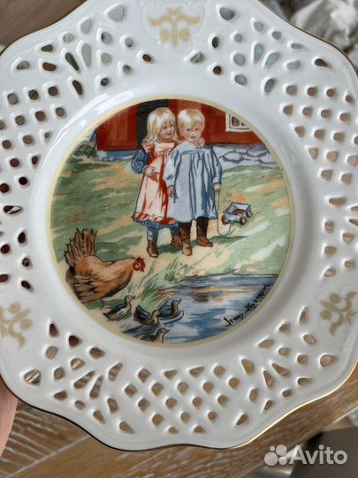 Настенная декоративная тарелка