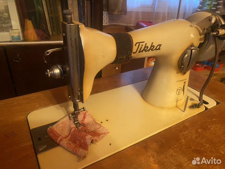 Швейная машинка tikkakoski