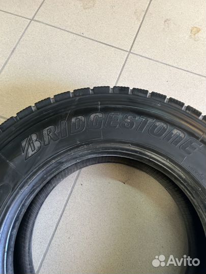 225/80/17.5 Bridgestone M800