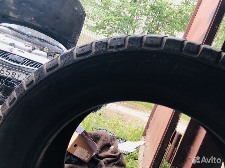 Cooper Zeon LTZ 275/50 R20