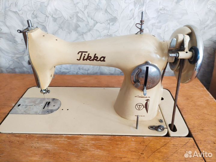 Швейная машинка Тикка