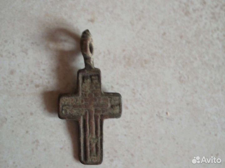 Старинный нательный крест