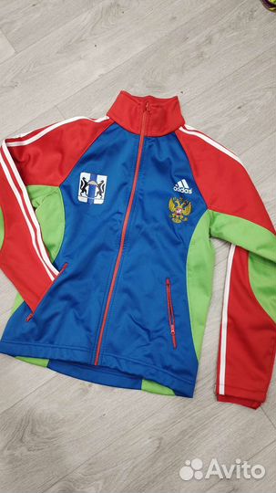 Разминочный костюм