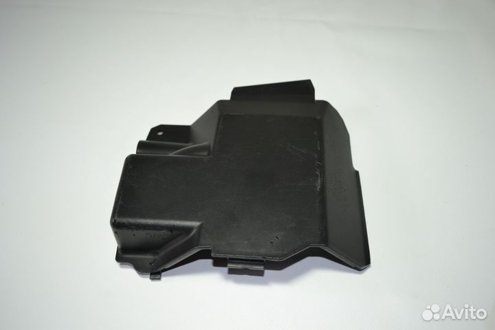 Крышка блока управления Ford Focus 2