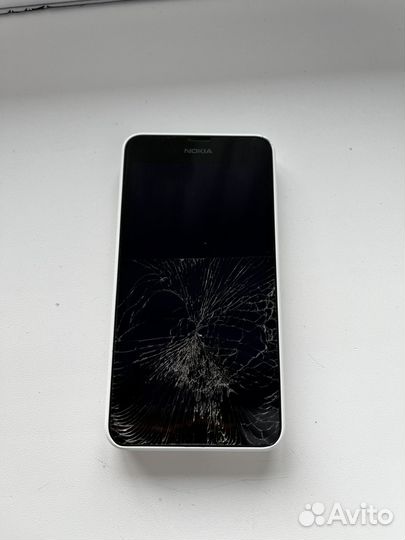 Телефон Nokia lumia 630