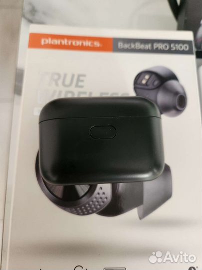 Беспроводные наушники plantronics