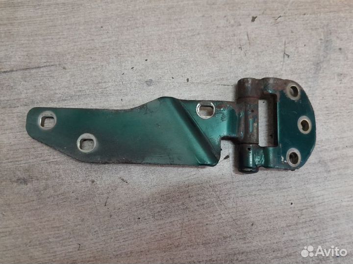 Петля двери багажника нижняя Honda CR-V I (1995—19