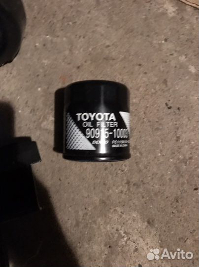 Стойка амортизатора правая мазда 3 2008 г