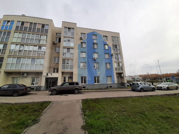 Торговая площадь, 65 м²