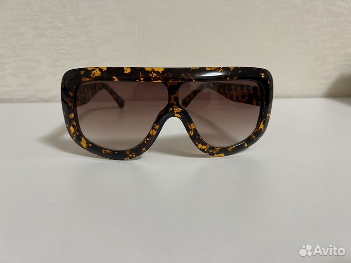 Солнечные очки