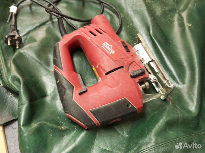 Лобзик Elitech 0810лэ