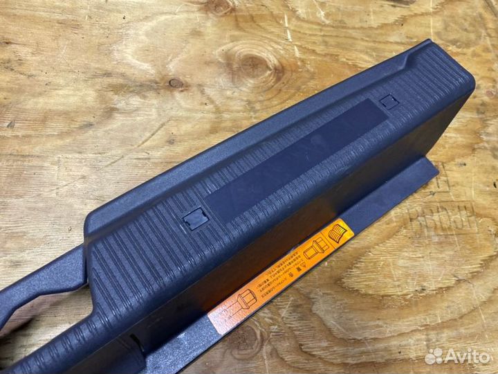 Накладка багажника Mercedes-Benz A-Class W168