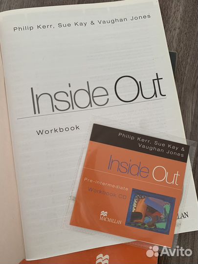 Inside Out (SB+WB) Pre-intermediate