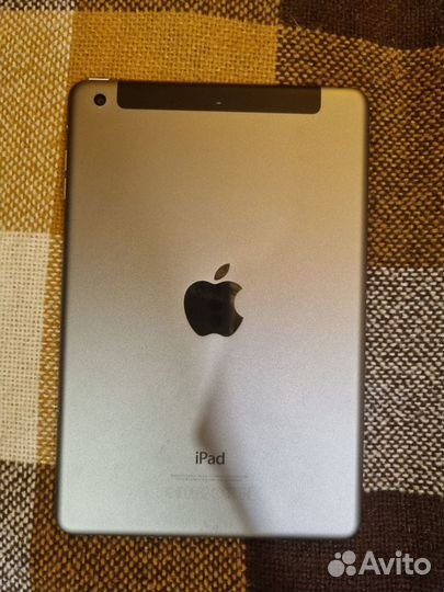 iPad mini 2 16gb + чехол + зарядка