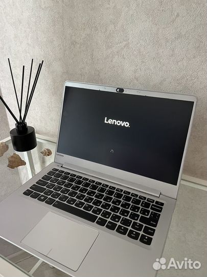 Ноутбук Lenovo ideapad 710s