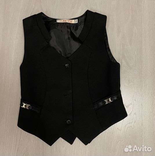 Костюм для девочки рост 134-145см