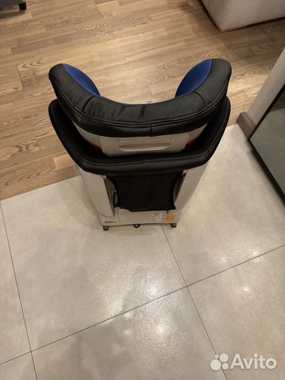 Автомобильное кресло caretero