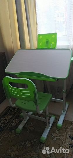 Растущая парта и стул
