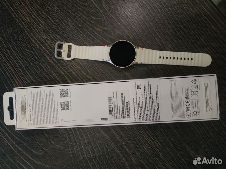 Часы Samsung Galaxy Watch 7, 40 мм, LTE - золото