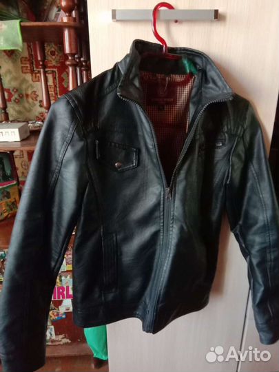 Продам куртку для мальчика