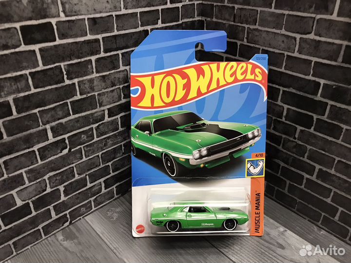 Hot Wheels Dodge Challenger Hemi