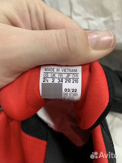 Новые кроссовки Adidas 34 35 оригинал