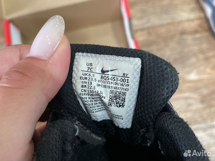 Кроссовки nike детские