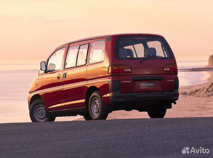 Порог Mitsubishi Space Gear, Mitsubishi L400 1994