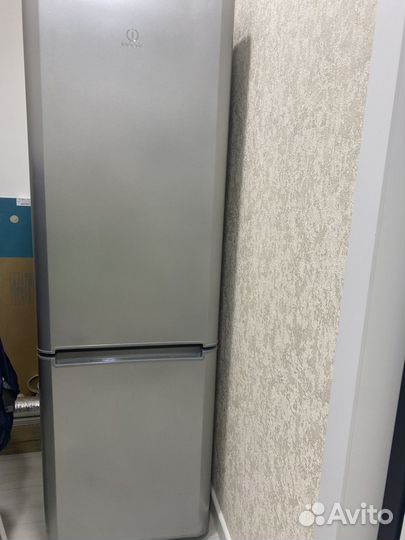 Холодильник indesit no frost