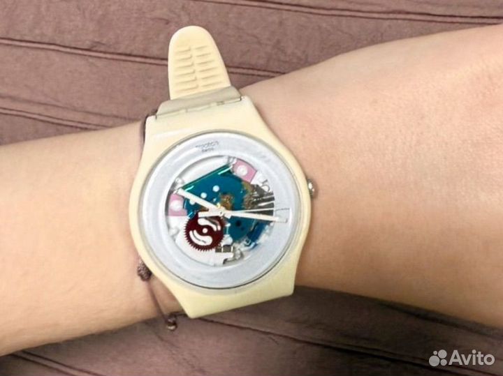 Часы swatch женские