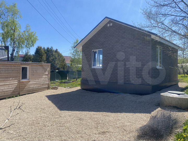 Дом 35 м² на участке 8 сот.