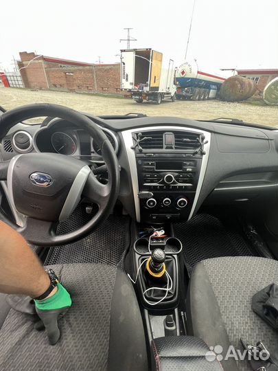 Datsun on-DO 1.6 МТ, 2018, битый, 120 000 км