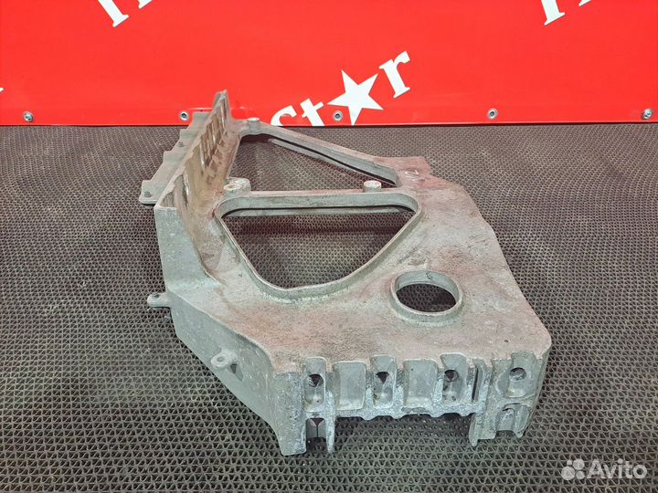 Кронштейн ящика акб Renault T, Volvo FH, Volvo FM