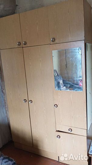 Книжный шкаф, прихожка