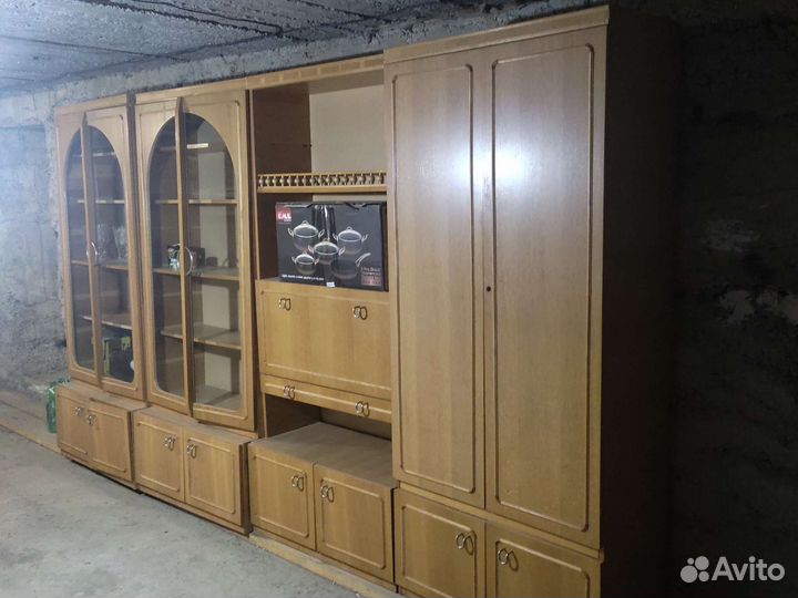 Стенка в гостиную бу