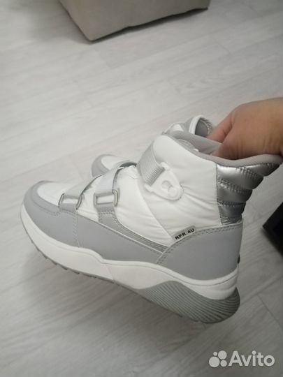 Кроссовки зимние