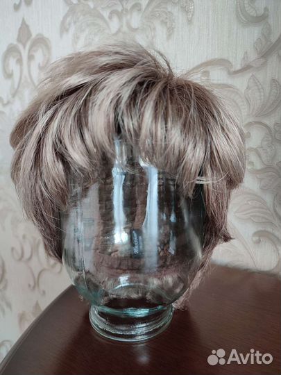 Парик женский