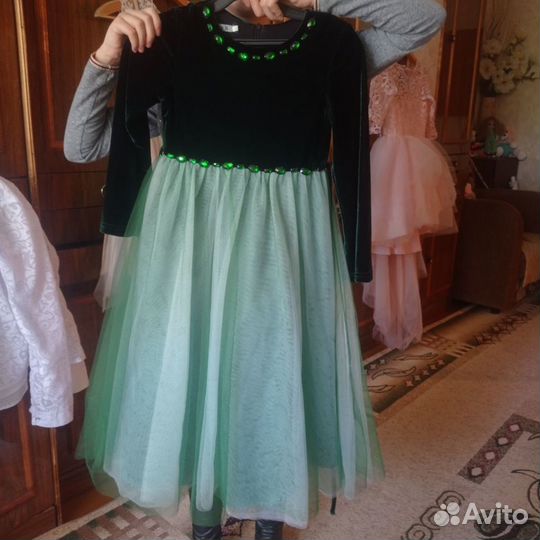 Праздничное платье для девочки 128