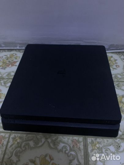 Sony playstation 4 slim