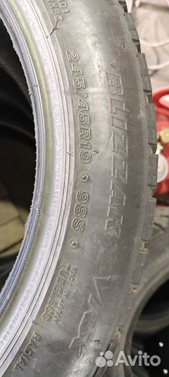 Bridgestone Blizzak VRX 245/45 R19 92S