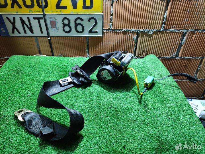 Ремень задний левый Volkswagen Touareg 7L