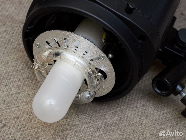 Студийная вспышка Jinbei Caler ECL-600 + синхр