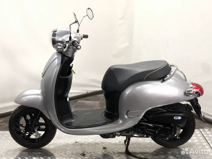 Скутер Honda Giorno