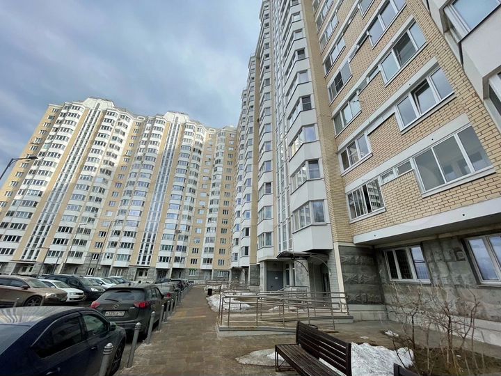 3-к. квартира, 75 м², 6/17 эт.